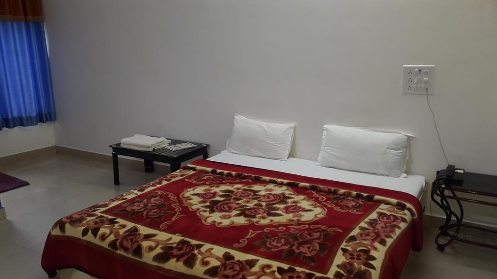 Hotel Krishna Park Resort Diu Kamer foto